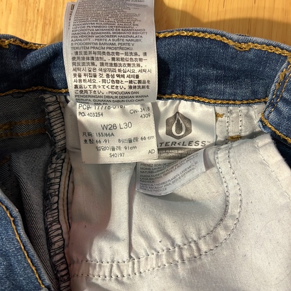 710 Super Skinny Levi’s - Picture 5 of 5